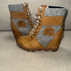 Sorel women’s Lexie wedge caramel brown s. 6.5  UK4.5  Style: 187717124